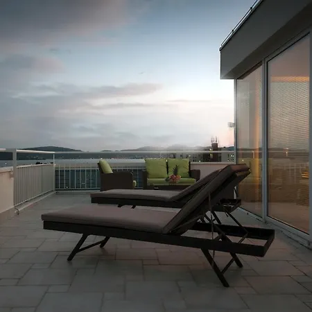 Apartamento Sunset Penthouse With Jacuzzi And Seaview *