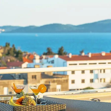 Apartmán Sunset Penthouse With Jacuzzi And Seaview