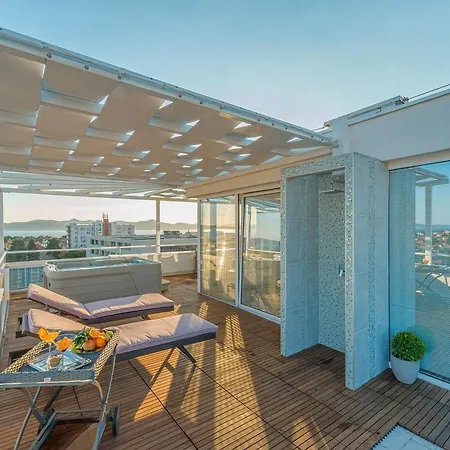 Sunset Penthouse With Jacuzzi And Seaview * Zadar