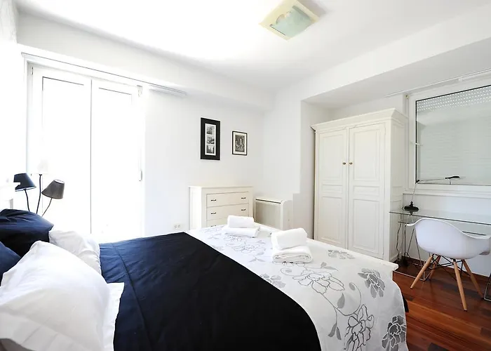 Sunset Penthouse With Jacuzzi And Seaview