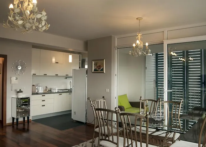 Sunset Penthouse With Jacuzzi And Seaview