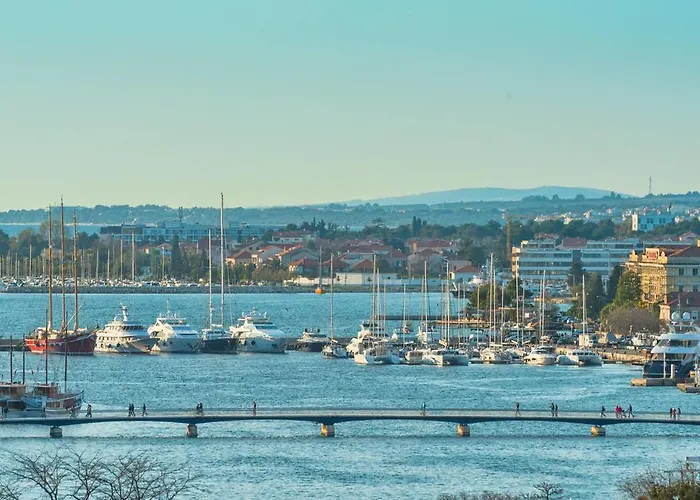 Sunset Penthouse With Jacuzzi And Seaview Zadar